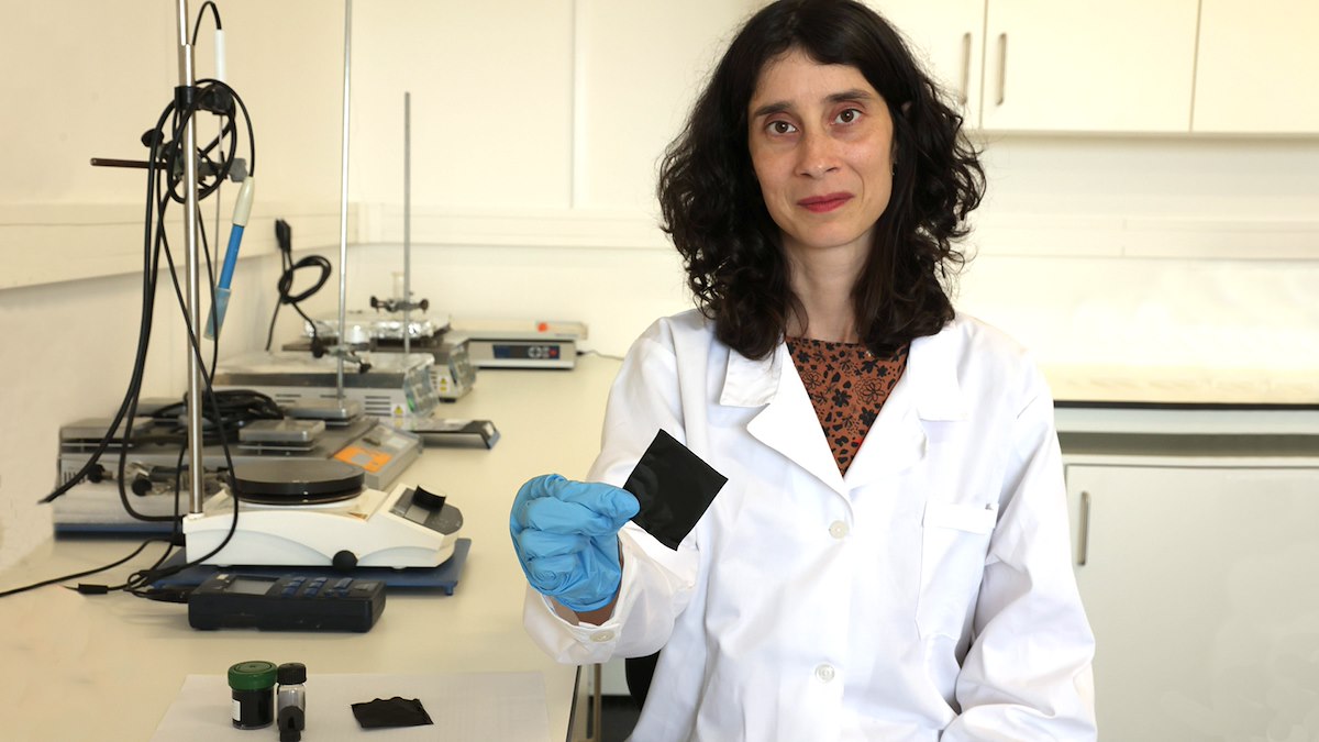 Ana Barra at her lab